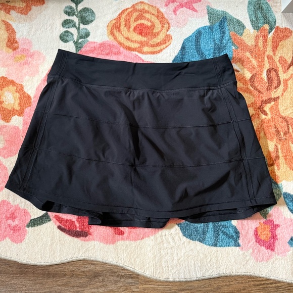lululemon athletica Pants - Lululemon Pace Rival Mid-Rise Black Skort size 10